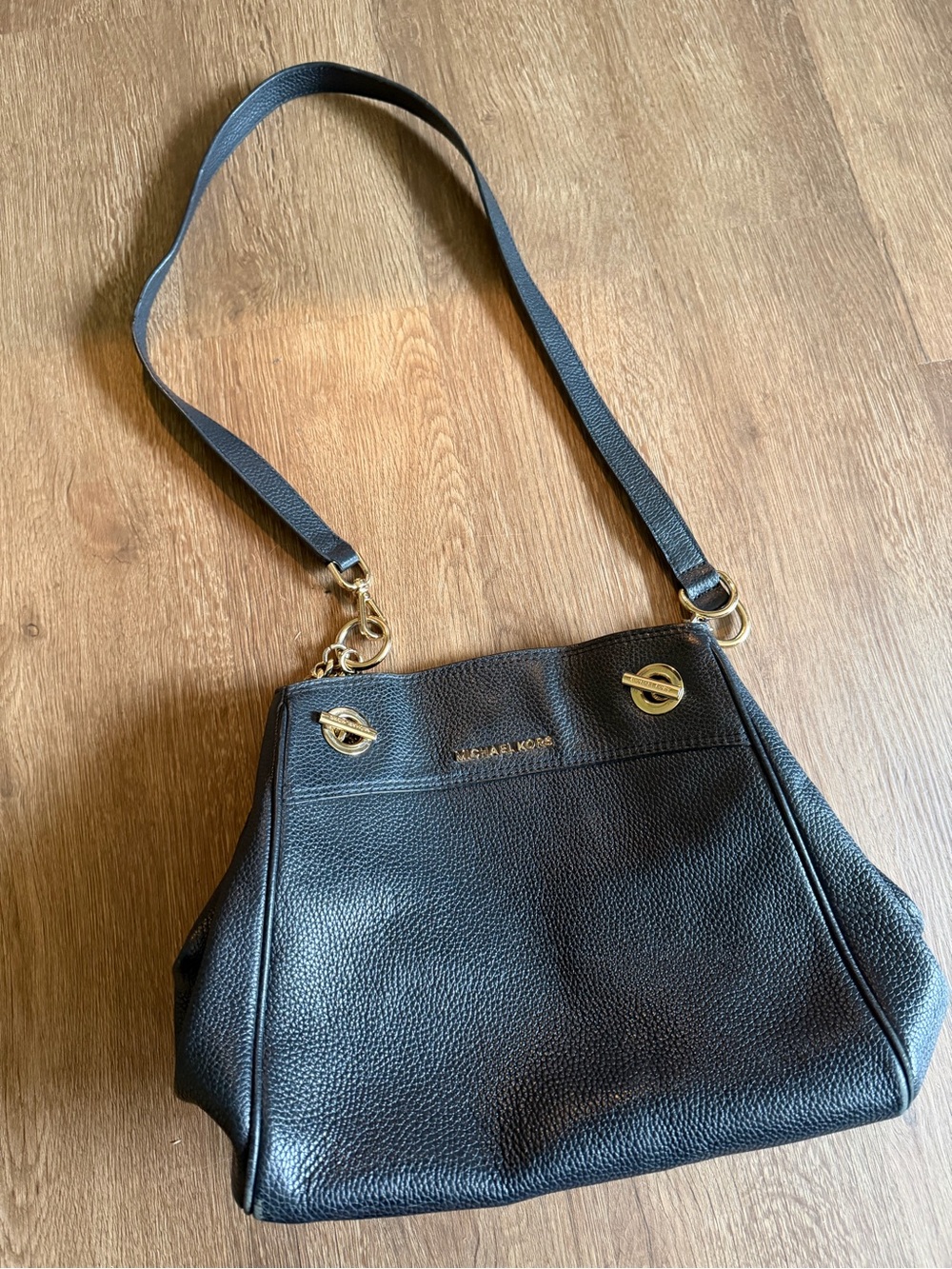 Michael Kors Black Pebbled Leather Shoulder Tote with Gold Hardware - Picture 2 of 4